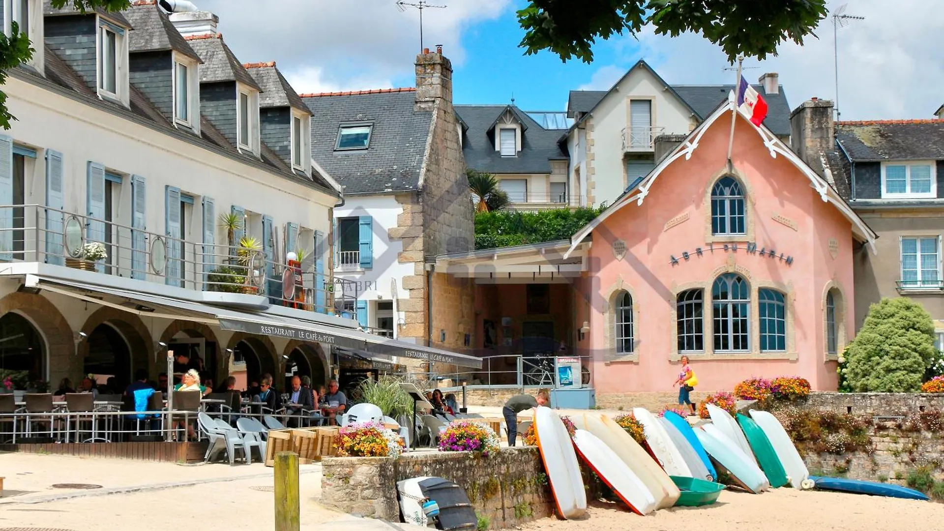 Ty Geoland: Charming Garden Home in Guilvinec with Wi-Fi 0*,  France