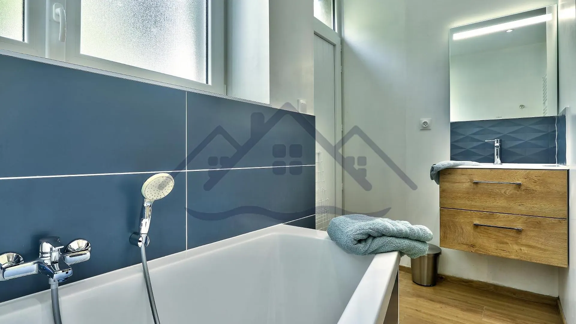 Holiday home Ty Geoland: Charming Garden Home in Guilvinec with Wi-Fi