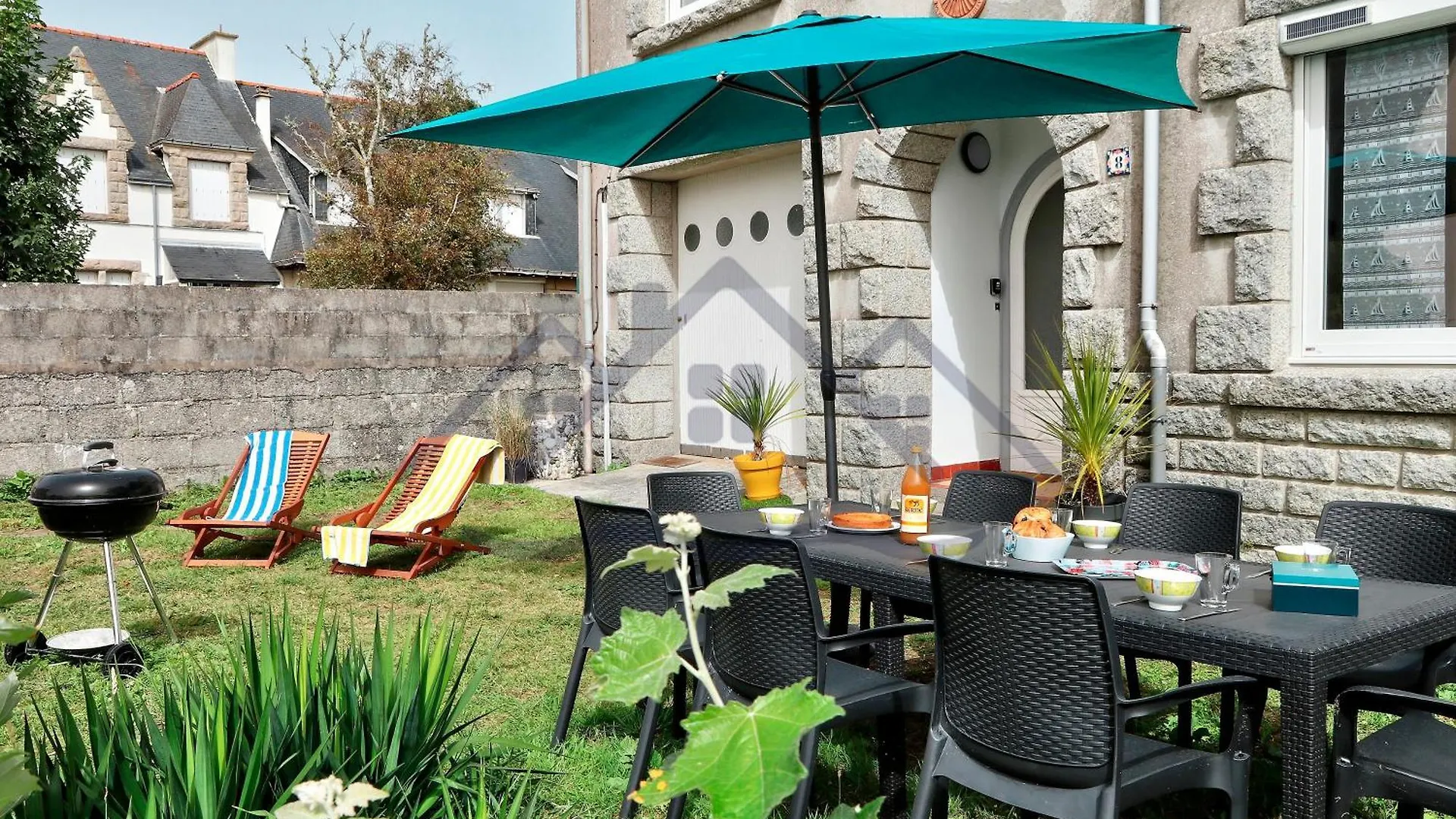 Holiday home Ty Geoland: Charming Garden Home in Guilvinec with Wi-Fi